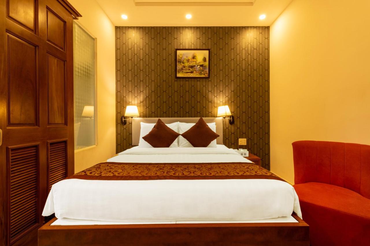 Airport Saigon Hotel - Gan Am Thuc Dem Cho Pham Van Hai Ho Şi Min Exterior foto